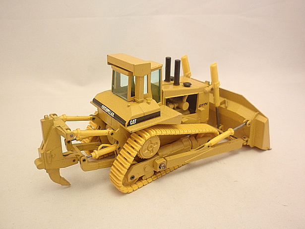 画像: Conrad  No.2852 CAT D11N  Track-TypeTractor