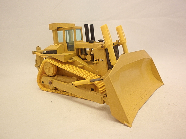 画像: Conrad  No.2852 CAT D11N  Track-TypeTractor