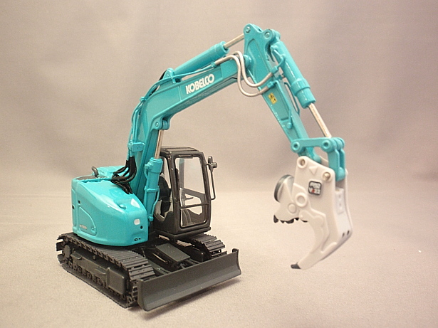 魅力的な KOBELCO 1/50 コベルコ ART MOTOR SK75SR ミニカー