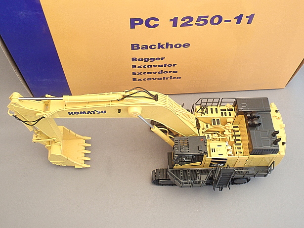 画像: NZG No.999 KOMATSU PC1250-11 Backhoe