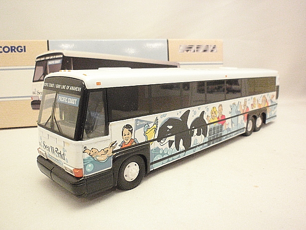 画像1: CORGI　MCI 102 DL3- P.C.S.T. SEAWORLD