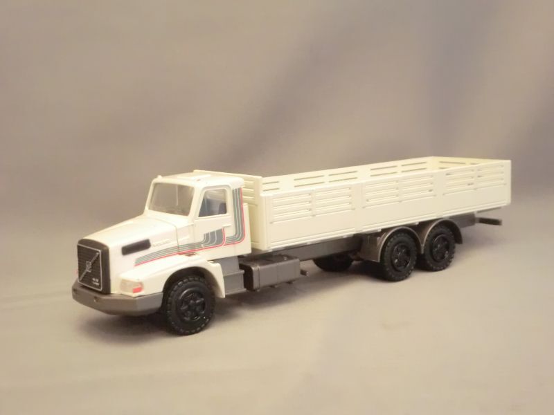 画像1: Conrad 3776 Volvo NL10 Platform Truck