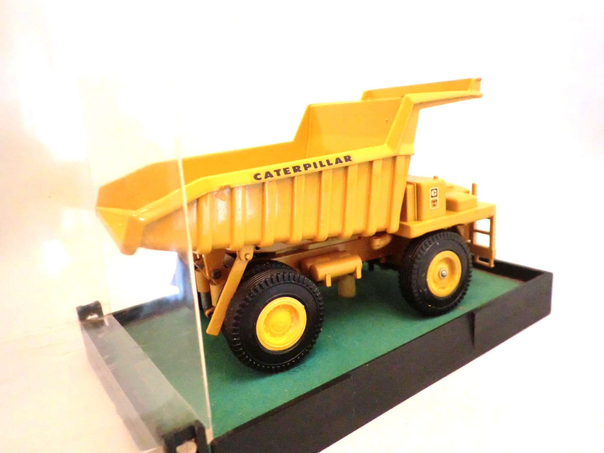 画像: GESCHA(現コンラート)  CAT 769B DUMP TRUCK